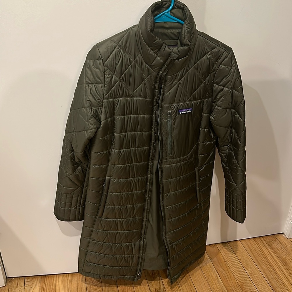 Patagonia Radalie Insulated Parka women’s size M Basin Green good condition